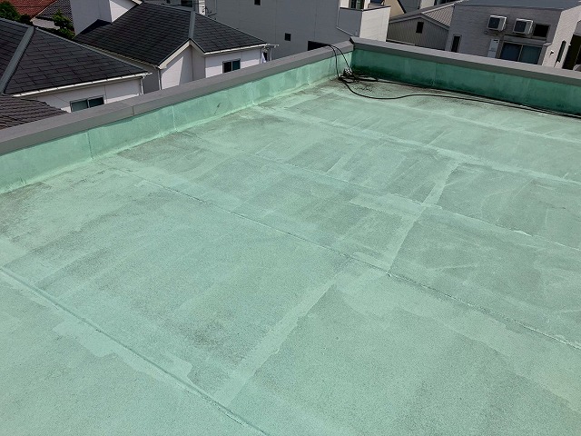 アスファルト防水が施行された陸屋根